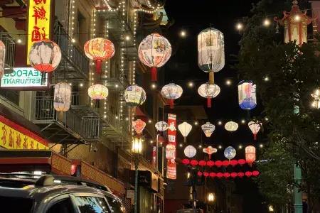 唐人街 Lanterns